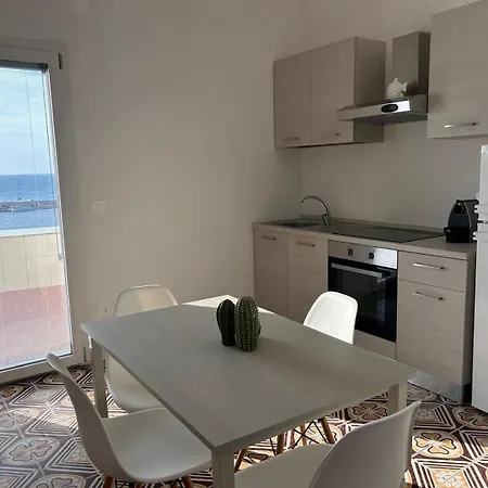 Rossella Апартаменты Вьесте