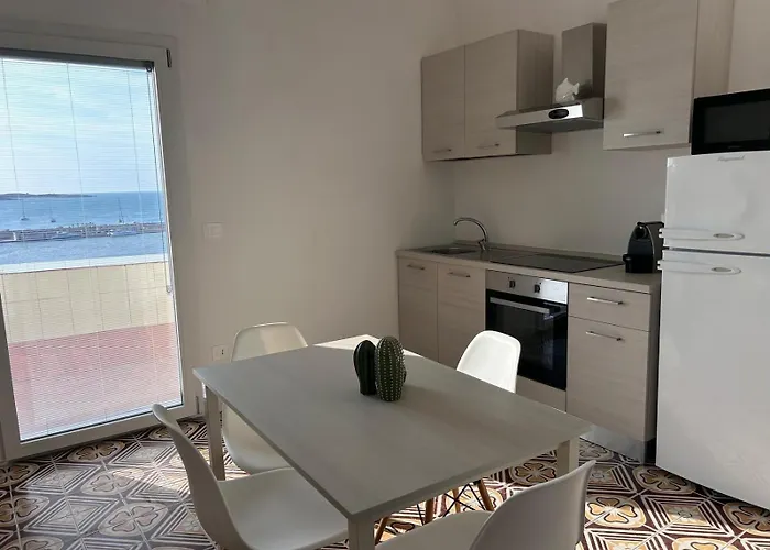 Rossella Апартаменты Вьесте